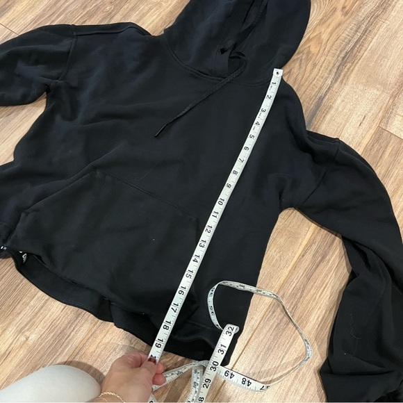 Lululemon Stronger as One Cropped Hoodie - Picture 10 of 13